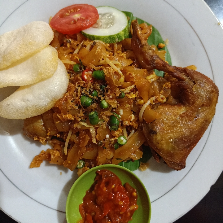 Kwetiaw Penyet