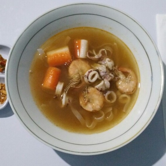 Kwetiaw Seafood Tomyam