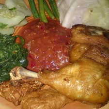 NASI LALAPAN AYAM POTONG