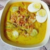 LONTONG SAYUR 