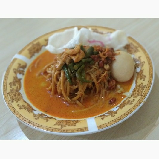 LONTONG SAYUR