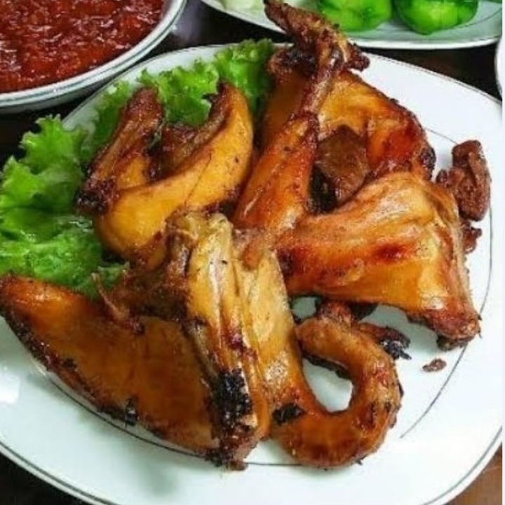 Lalapan Ayam Goreng Kampung Tanpa Nasi