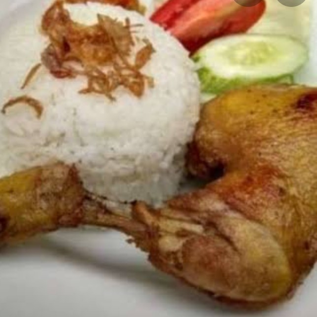 Lalapan Ayam Nasi