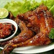 Lalapan Ayam Potong Bakar Plus Nasi