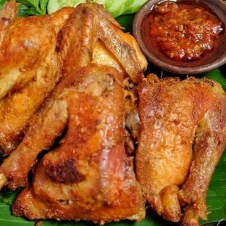 Lalapan Ayam Satu Paket