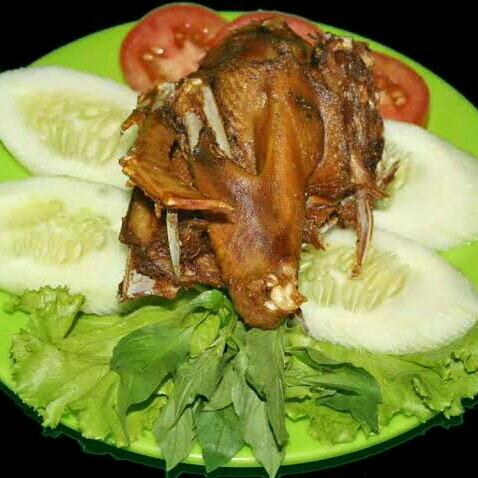 Lalapan Bebek Goreng