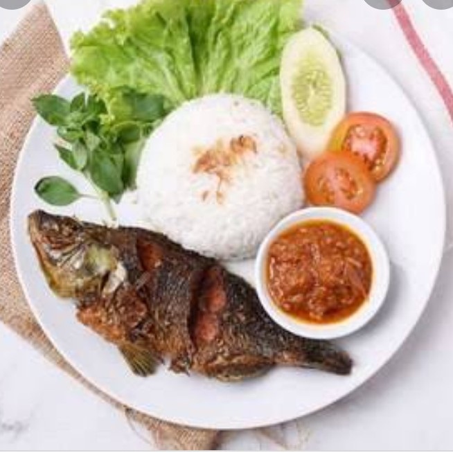 Lalapan Jair Dan Nasi