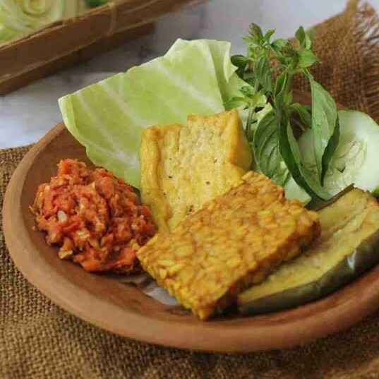 Lalapan Tahu Tempe