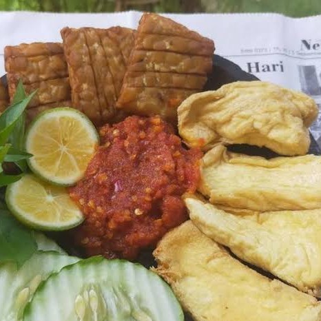 Lalapan Tempe Tahu