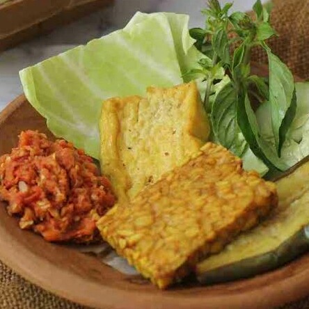 Lalapan Tempe Tahu