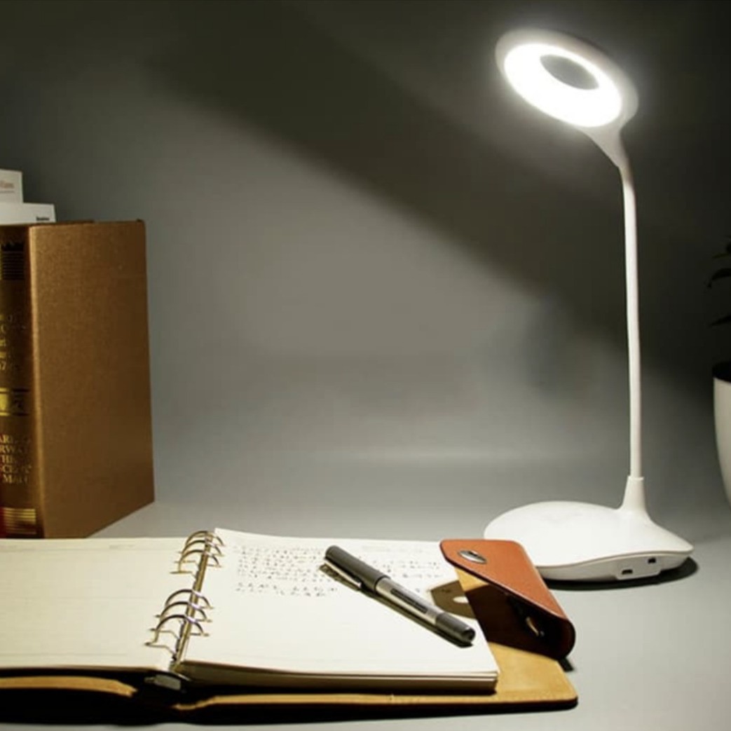 Lampu LED Meja Belajar  Lampu Baca  Desk Lamp Listrik Baterai USB