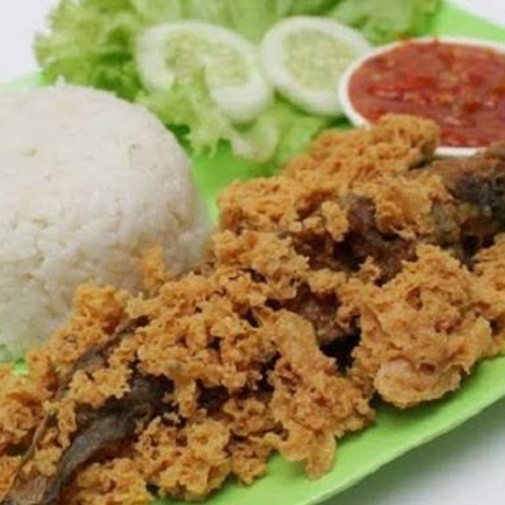 Lele Kremes Nasi