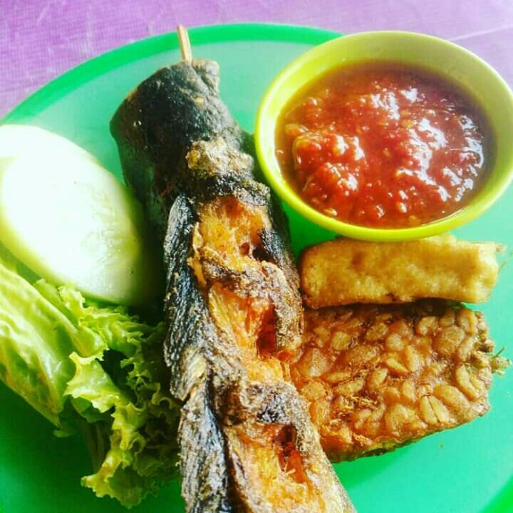 Lele Penyet Nasi