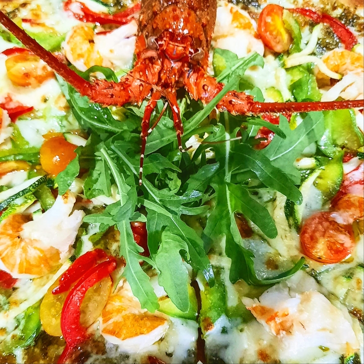 Lobster Pizza 30 CM