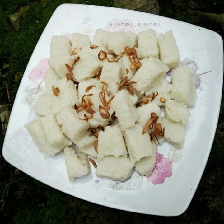 Lontong