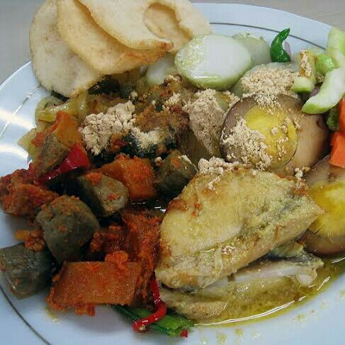 Lontong Ampela