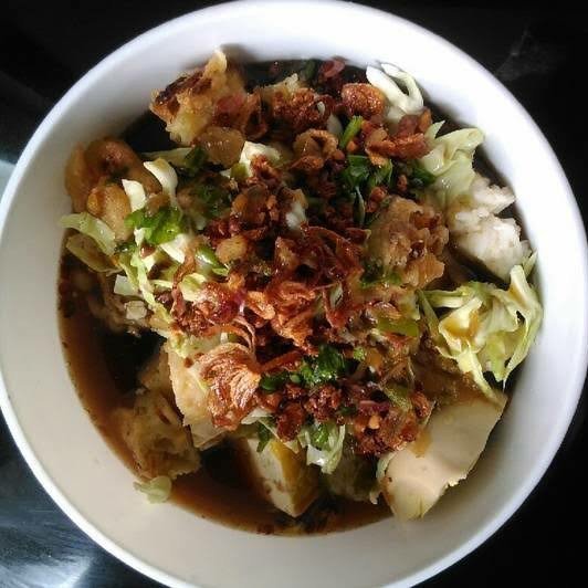 Lontong Kecap