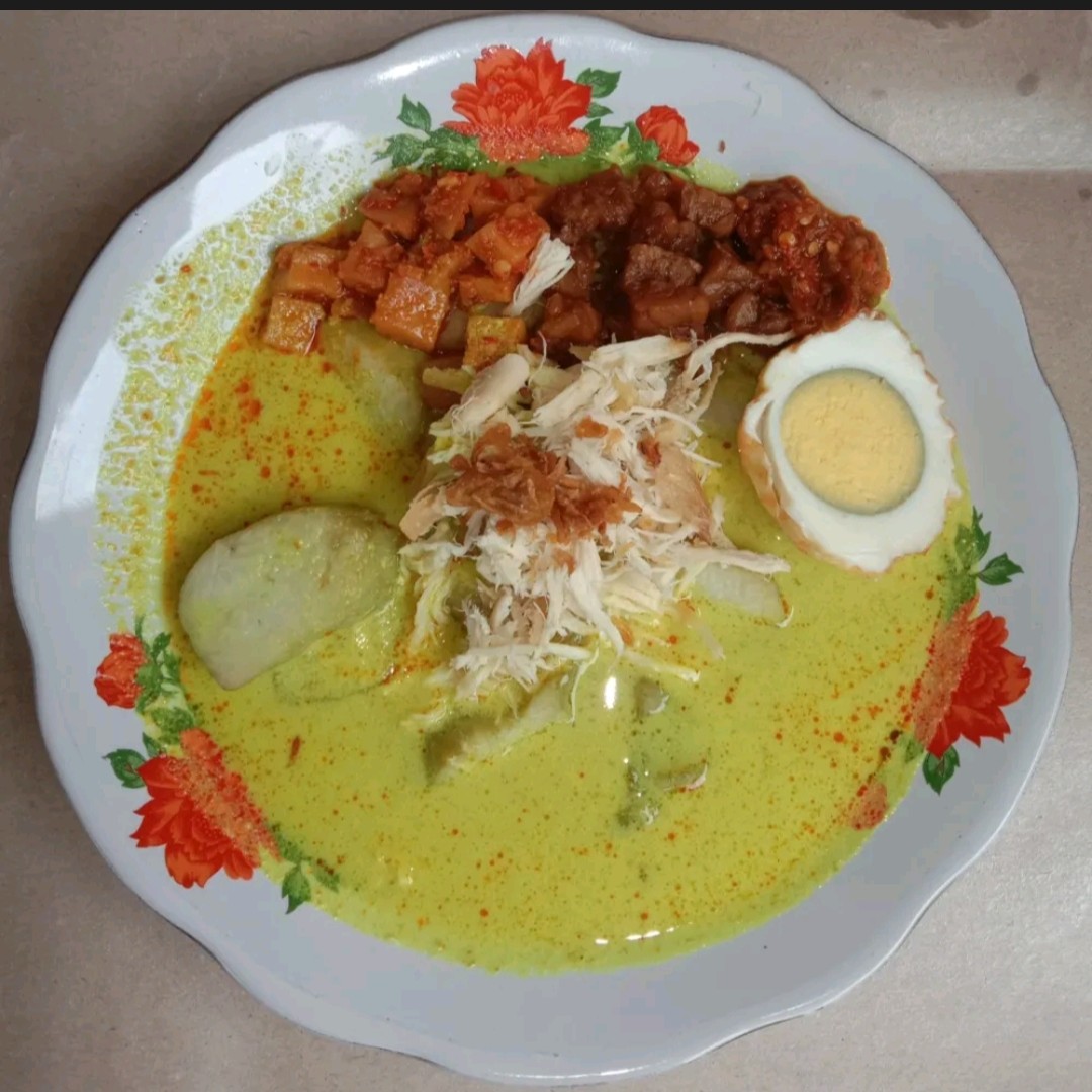 Lontong Opor Biasa