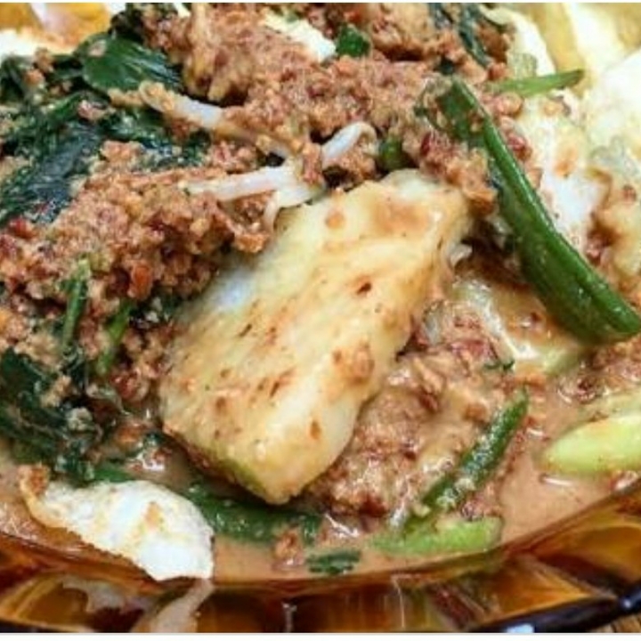 Lontong Pecal