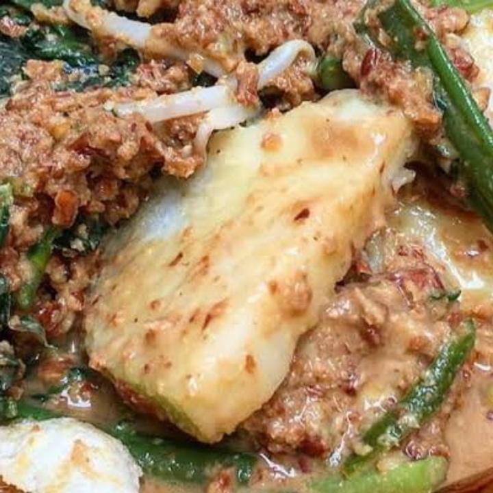 Lontong Pecel