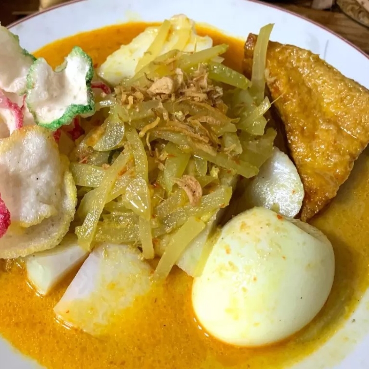 Lontong Sayur