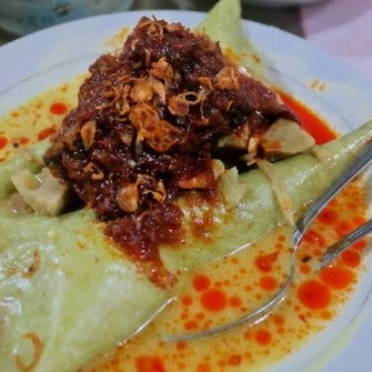 Lontong Sayur Banjar Lauk Telor Ayam Ras