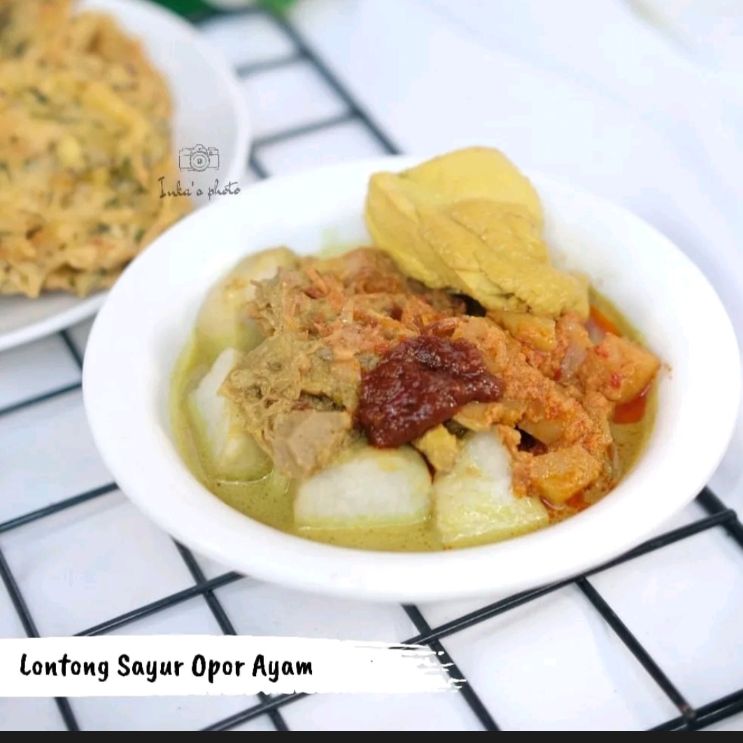 Lontong Sayur Opor Ayam