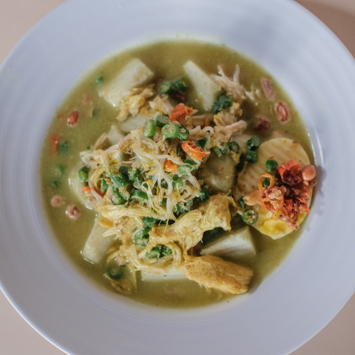 Lontong Serapah