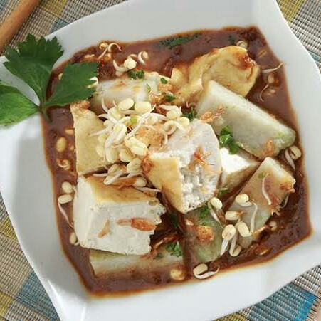 Lontong Tahu