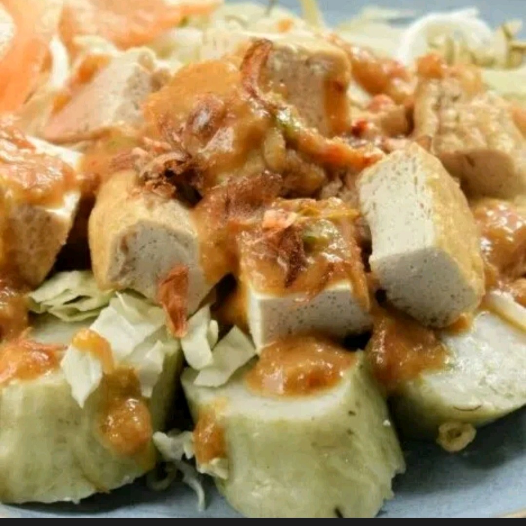 Lontong Tahu Campur