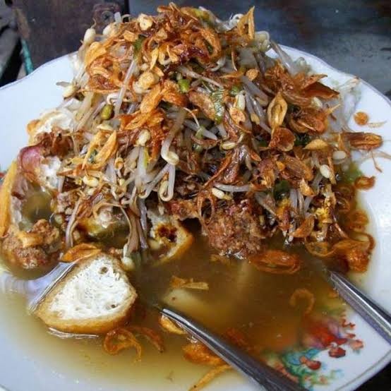 Lontong balap