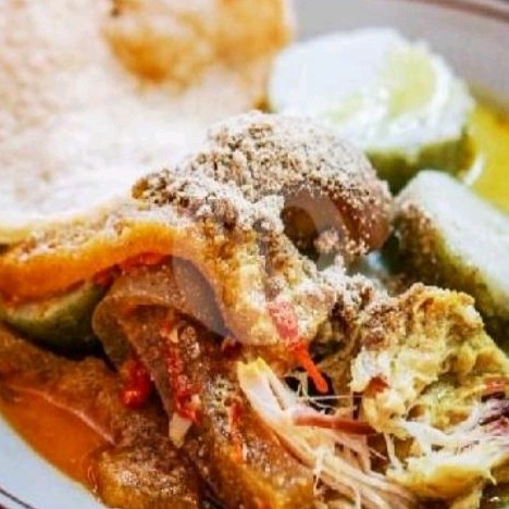 Lontong opor