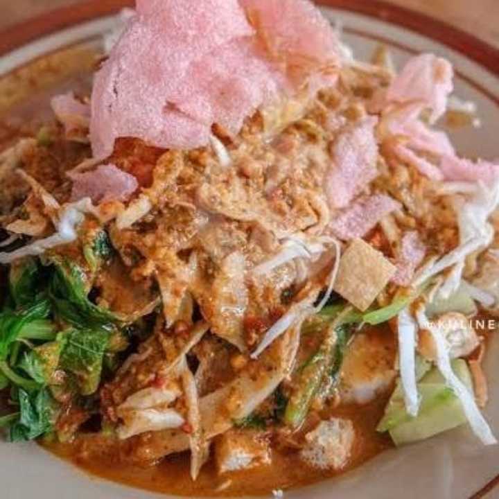 Lontong pical