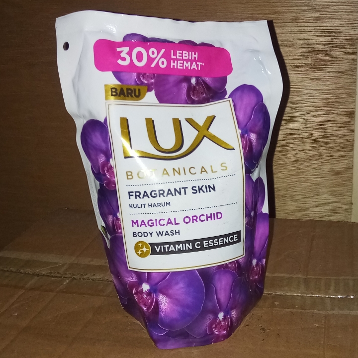 Lux Botanical Sabun Mandi Cair Magical Orchid 450ml