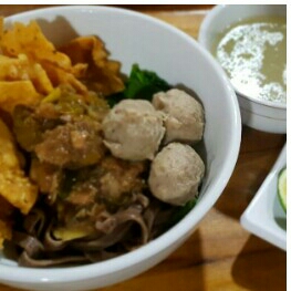 MIE AYAM BAKSO