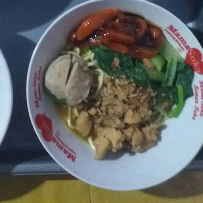 MIE AYAM BAKSO BESAR