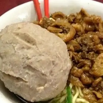 MIE AYAM BAKSO BESAR