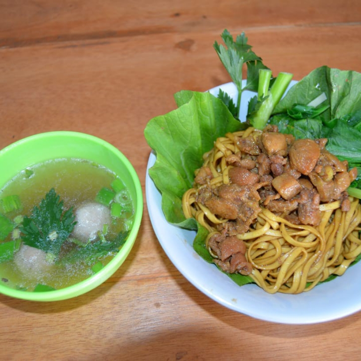 MIE AYAM BAKSO BIASA