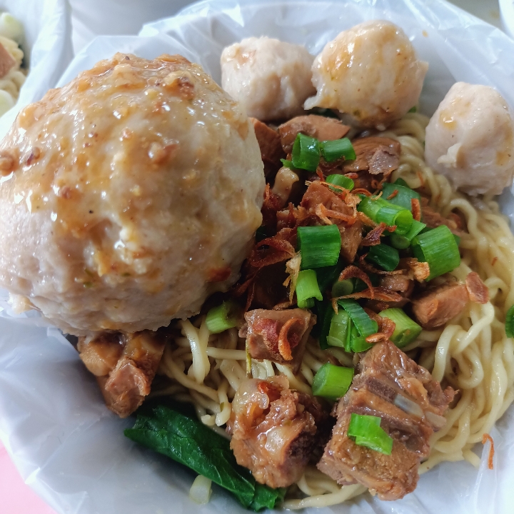 MIE AYAM BAKSO TELOR 