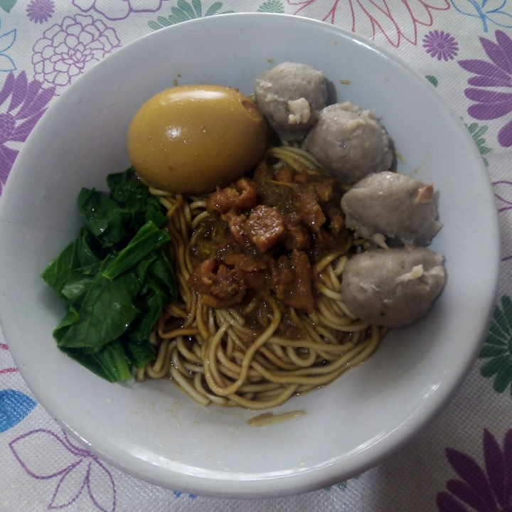 MIE AYAM BAKSO TELUR