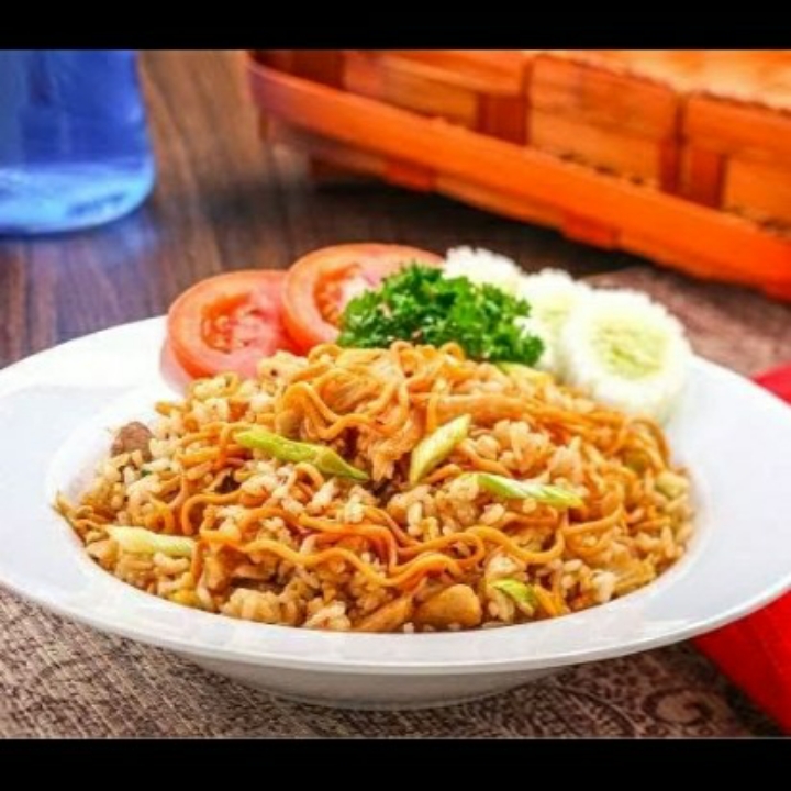 MIE GORENG 