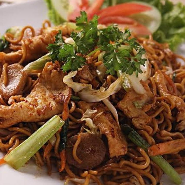 MIE GORENG AYAM