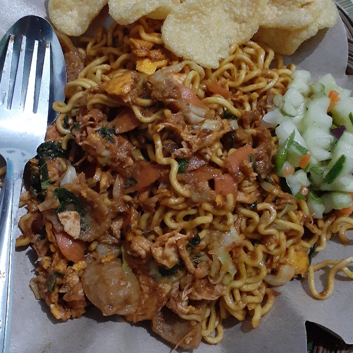 MIE GORENG BAKSO