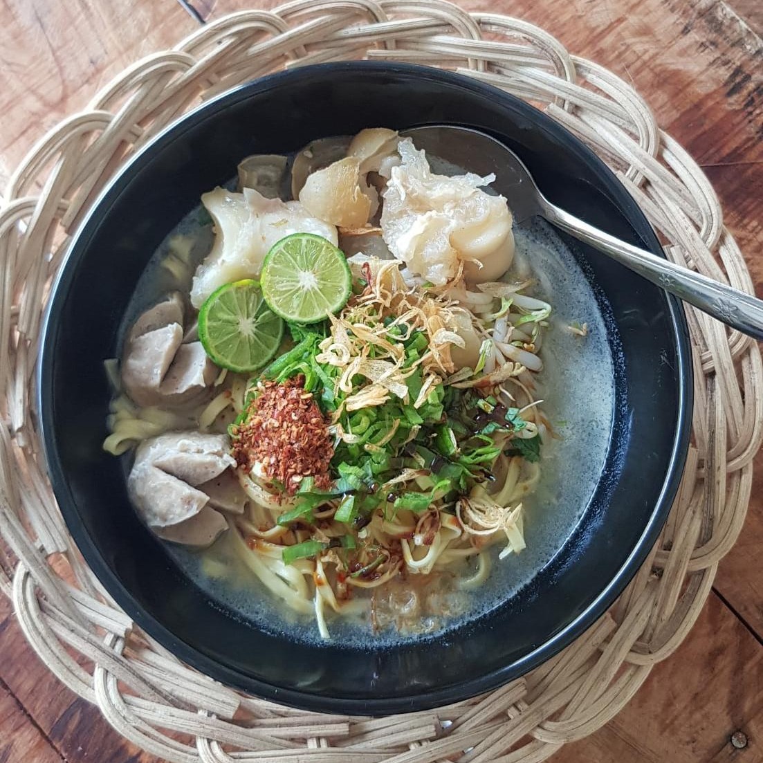 MIE KOCOK