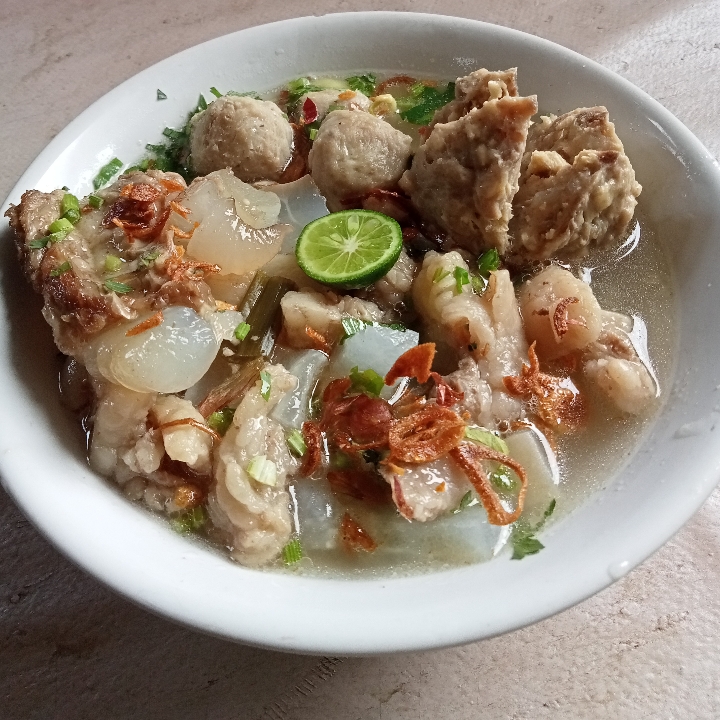 MIE KOCOK BAKSO TETELAN KIKIL