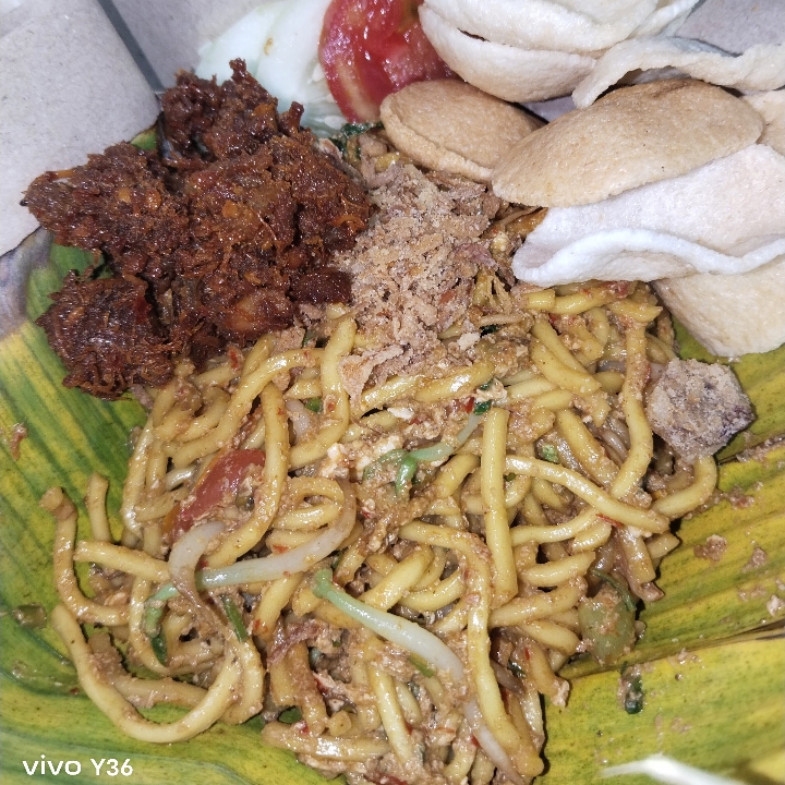 MIE KUNING GORENG