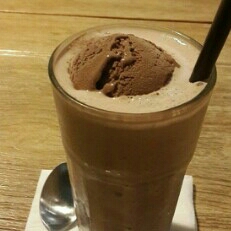 MILKSHAKE COKELAT