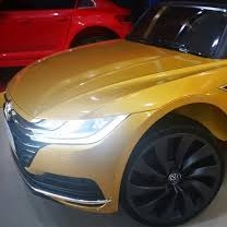 MOBIL AKI MAINAN MOBIL AKI JENIS VW ARTEON MERK VW PER UNIT 2