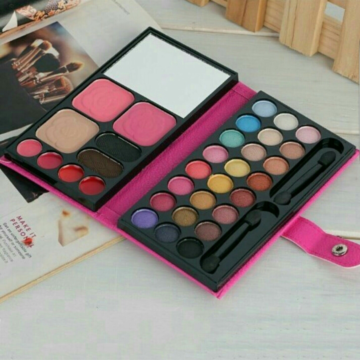 Make Up Dompet