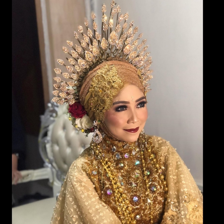 Make Up Pengantin Adat Bugis 2